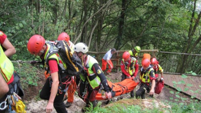 soccorso-alpino-barella