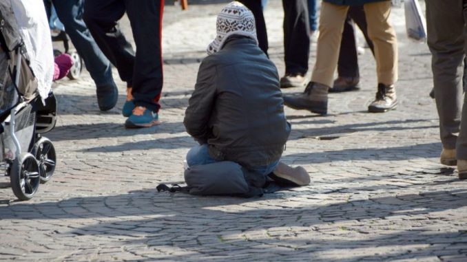 poveri