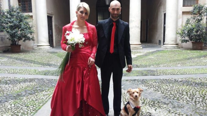 Una foto degli sposi