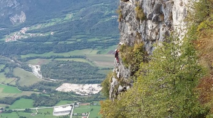 Scalatore sul Monte Cengio (foto d'archivio)