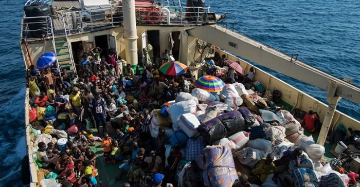 Migranti, Merkel chiama Conte e assicura: Migranti, Merkel chiama Conte e assicura: