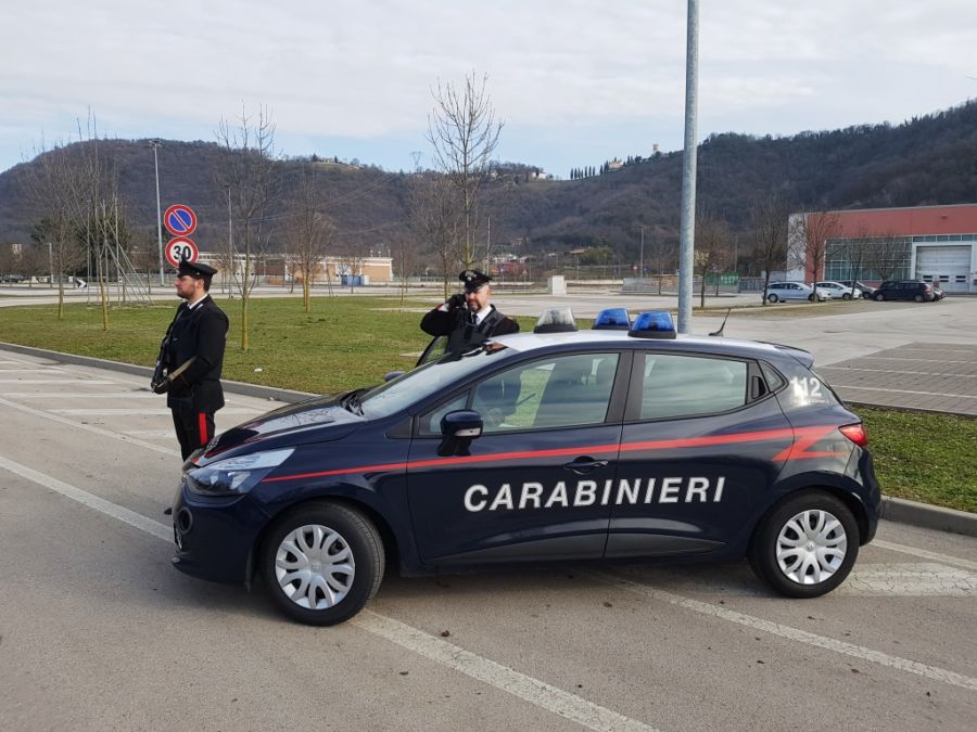 Marito e moglie americani trovati senza vita nel Vicentino, ipotesi omicidio-suicidio