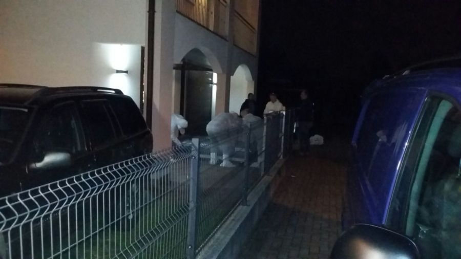 Moglie e marito trovati morti. E' omicidio-suicidio? Moglie e marito trovati morti. E' omicidio-suicidio?