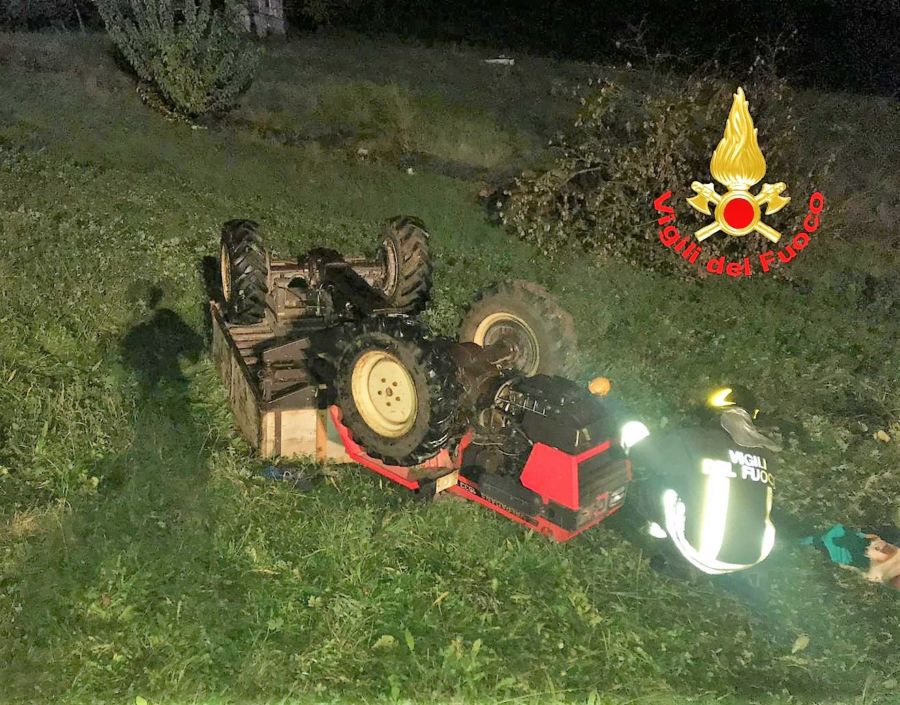 Il trattorino si ribalta e lo travolge. Tragica fine per un uomo di ...
