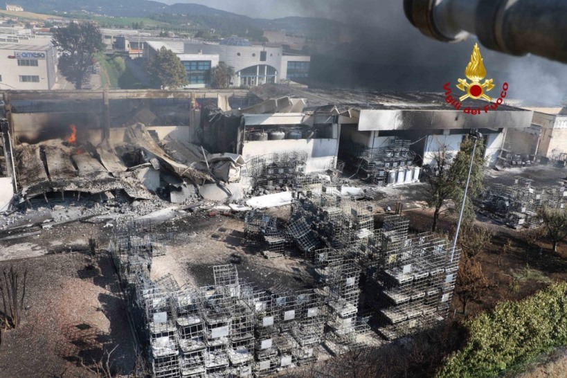 Risultati immagini per incendio isello vernici giornale di vicenza