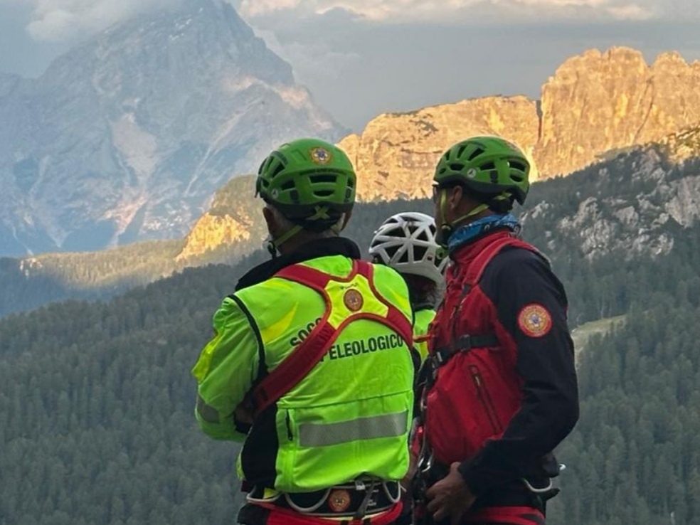 Escursionista scivola sul sentiero del Brutto Buso e si ferma sopra un ...