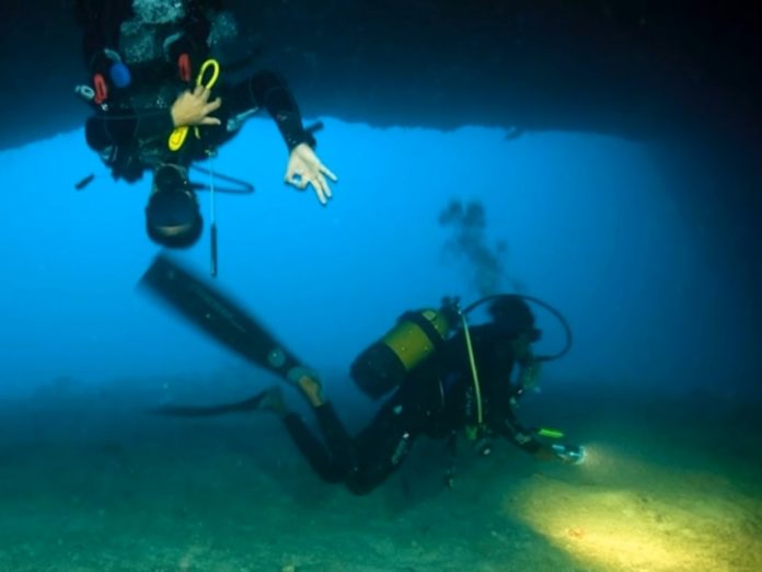 Maldive sub 4