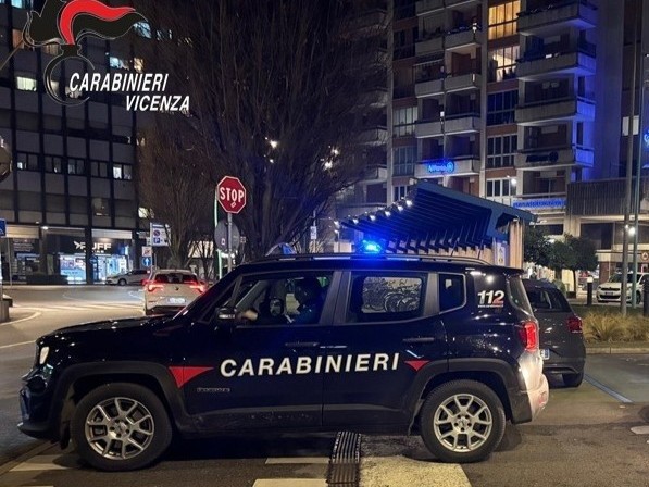 carabinieri schio notte 02