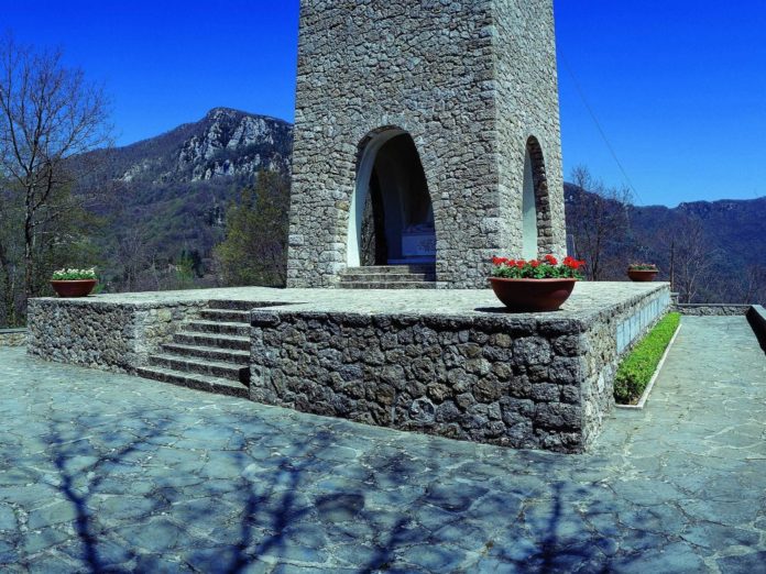 SANTANNA STAZZEMA 1