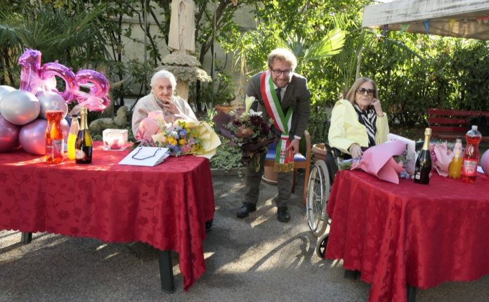 20261012+compleanno+due+centenarie+w1