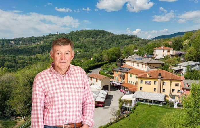 Ricalco sagoma vettoriale